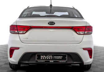Подержанный автомобиль Kia Rio Sedan 2020 года (6 фото)