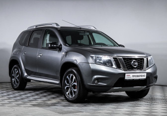 Подержанный автомобиль Nissan Terrano 2018 года (3 фото)