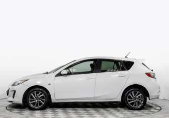 Подержанный автомобиль Mazda 3 Hatchback 2012 года (6 фото)