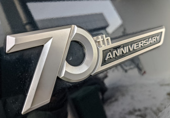 Подержанный автомобиль Toyota Land Cruiser Prado 2021 года (30 фото)