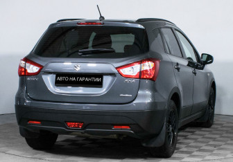 Подержанный автомобиль Suzuki SX4 Hatchback 2021 года (3 фото)