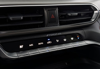 Подержанный автомобиль Changan UNI-T 2023 года (21 фото)