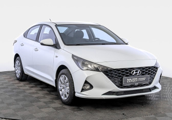 Подержанный автомобиль Hyundai Solaris Sedan 2020 года (3 фото)