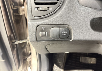 Подержанный автомобиль Kia Sportage 2009 года (8 фото)