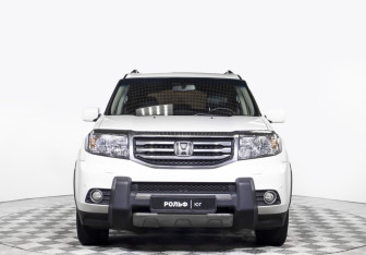 Подержанный автомобиль Honda Pilot 2012 года (2 фото)