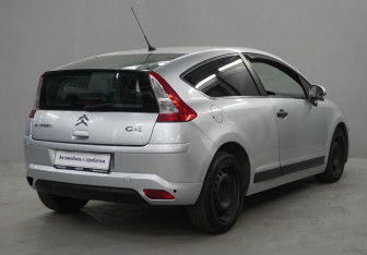 Подержанный автомобиль Citroen C4 Hatchback 2008 года (5 фото)