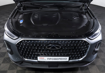 Подержанный автомобиль Chery Tiggo 9 2024 года (10 фото)