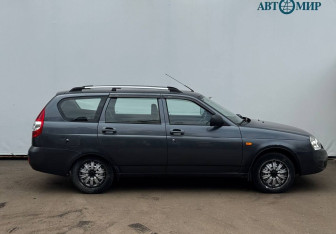 Подержанный автомобиль LADA (ВАЗ) Priora Wagon 2013 года (4 фото)