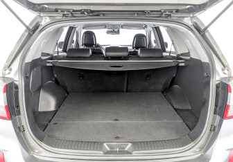 Подержанный автомобиль Kia Sorento 2015 года (10 фото)