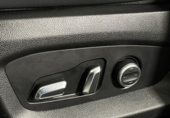 Подержанный автомобиль Exeed VX 2022 года (15 фото)