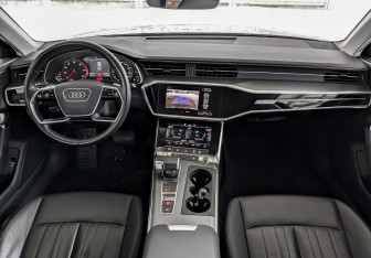 Подержанный автомобиль Audi A6 Sedan 2020 года (14 фото)