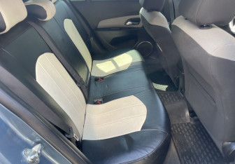 Подержанный автомобиль Chevrolet Cruze Wagon 2013 года (11 фото)
