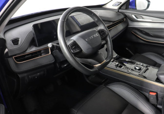 Подержанный автомобиль Exeed LX 2023 года (9 фото)