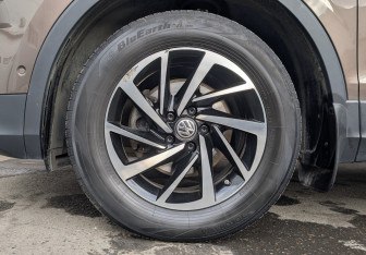 Подержанный автомобиль Volkswagen Tiguan 2018 года (12 фото)