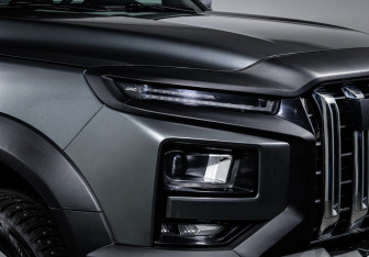 Подержанный автомобиль JAC T9 2024 года (16 фото)