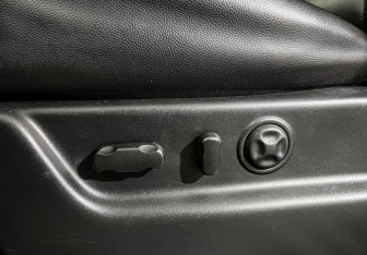 Подержанный автомобиль Chevrolet Tahoe 2011 года (16 фото)