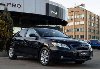 Подержанный автомобиль Toyota Camry Sedan 2008 года (2 фото)