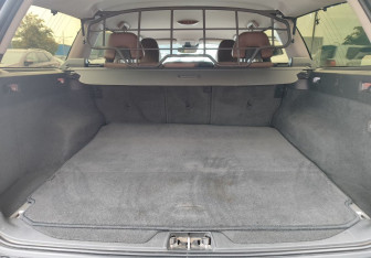 Подержанный автомобиль Volvo XC70 2016 года (13 фото)