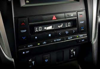 Подержанный автомобиль Toyota Camry Sedan 2016 года (25 фото)