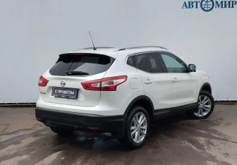 Подержанный автомобиль Nissan Qashqai 2014 года (5 фото)
