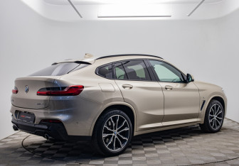Подержанный автомобиль BMW X4 2019 года (5 фото)