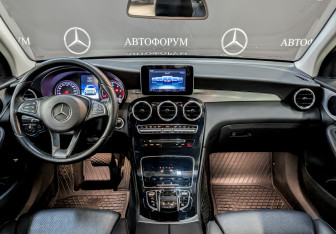 Подержанный автомобиль Mercedes-Benz GLC Coupe 2015 года (14 фото)