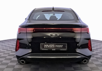 Подержанный автомобиль Москвич 6 2023 года (6 фото)