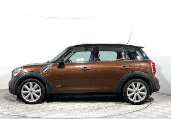 Подержанный автомобиль MINI Countryman 2013 года (8 фото)