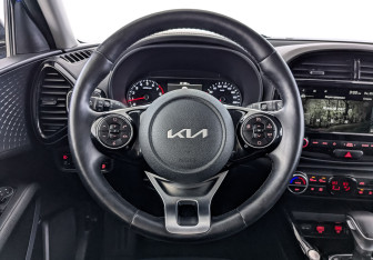 Подержанный автомобиль Kia Soul 2022 года (22 фото)