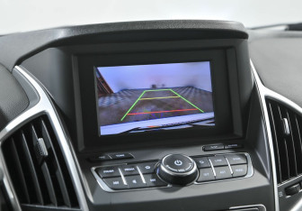 Подержанный автомобиль DongFeng AX7 2019 года (8 фото)