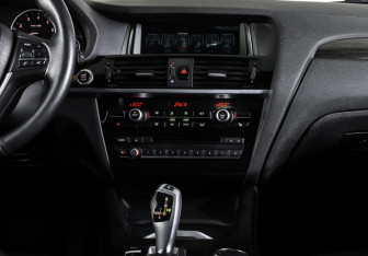 Подержанный автомобиль BMW X3 2016 года (13 фото)