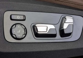 Подержанный автомобиль BMW X5 2023 года (26 фото)