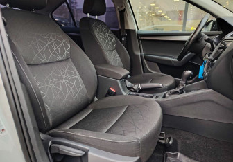 Подержанный автомобиль Skoda Octavia Liftback 2019 года (10 фото)