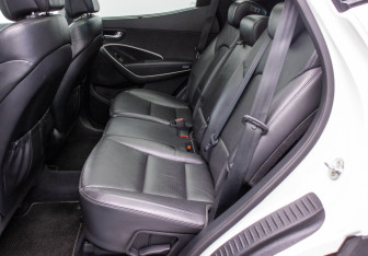Подержанный автомобиль Hyundai Santa Fe 2013 года (11 фото)