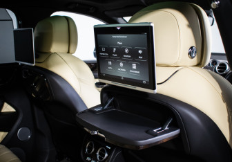 Подержанный автомобиль Bentley Bentayga 2016 года (11 фото)