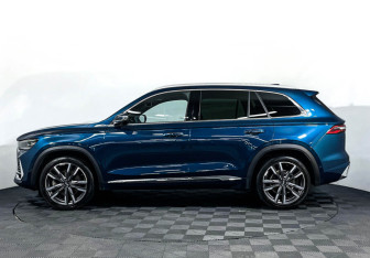 Подержанный автомобиль Geely Monjaro 2023 года (8 фото)