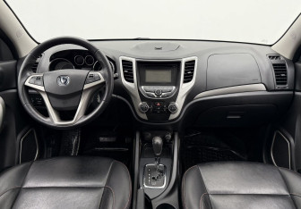 Подержанный автомобиль Changan CS35 2014 года (13 фото)
