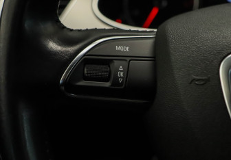 Подержанный автомобиль Audi A4 Sedan 2014 года (12 фото)