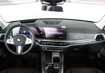 Новый BMW X5 2025 (11 фото)