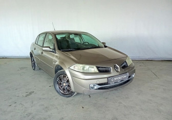 Подержанный автомобиль Renault Megane Sedan 2008 года (3 фото)
