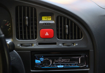 Подержанный автомобиль Hyundai Elantra Sedan 2004 года (13 фото)