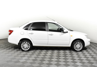 Подержанный автомобиль LADA (ВАЗ) Granta Sedan 2013 года (4 фото)