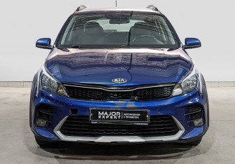 Подержанный автомобиль Kia Rio Hatchback 2021 года (2 фото)