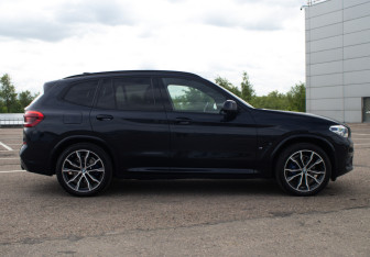 Подержанный автомобиль BMW X3 2020 года (4 фото)