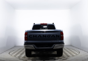 Подержанный автомобиль Changan Hunter Plus 2024 года (5 фото)