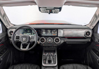 Подержанный автомобиль Tank 300 2023 года (14 фото)