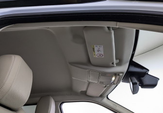 Подержанный автомобиль Land Rover Range Rover Evoque 2018 года (23 фото)