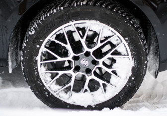 Подержанный автомобиль Porsche Macan 2018 года (14 фото)