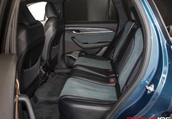 Подержанный автомобиль Geely Monjaro 2023 года (10 фото)