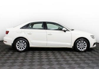 Подержанный автомобиль Audi A3 Sedan 2014 года (7 фото)